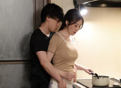 Mẹ kế dâm loạn thỏa mãn dục vọng với con chồng