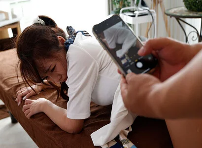 Khi đi triệt lông mất kiểm soát đè ra chịch